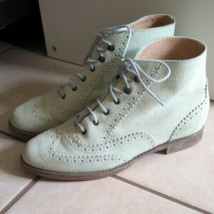ASOS Women's Suede Chukka Brogue Boots in Pale Green